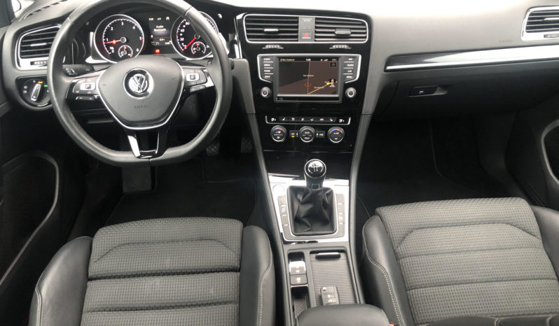 VW GOLF 1.6 TDI 110 CARAT GPS/XENON/SEMI-CUIR/KEYLESS GO/LED/ACC/18″ complet