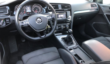 VW Golf 1.6 TDI 105 CARAT SEMI-CUIR/GPS/TOIT/ACC/PARK ASSIST/16″ complet