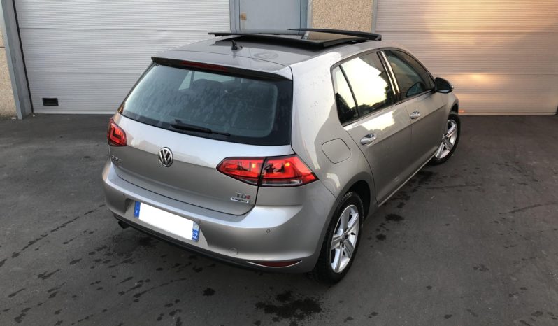 VW Golf 1.6 TDI 105 CARAT SEMI-CUIR/GPS/TOIT/ACC/PARK ASSIST/16″ complet