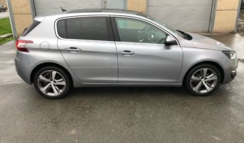 Peugeot 308 1.2 Puretech 130 Allure FULL TOIT/GPS/CAMERA/FULL LED/17″ complet