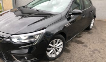 Renault Mégane 1.2 Tce 100 Intens GPS/FULL LED/SEMI-CUIR/TETE HAUTE/LUMIERE/LANE ASSIST/16″ complet